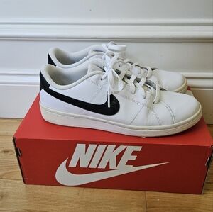 Nike Classic White and Black Sneakers